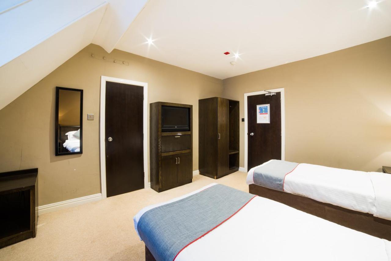 Oyo Hotel Majestic Barrow-in-Furness ภายนอก รูปภาพ